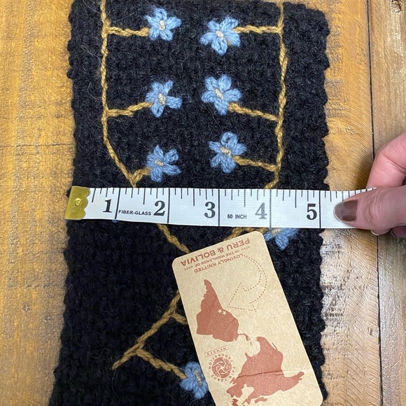 NWT Andes Gifts Alpaca Blend Floral Ear Warmer Headband Flowers Black Blue Knit - Picture 7 of 8